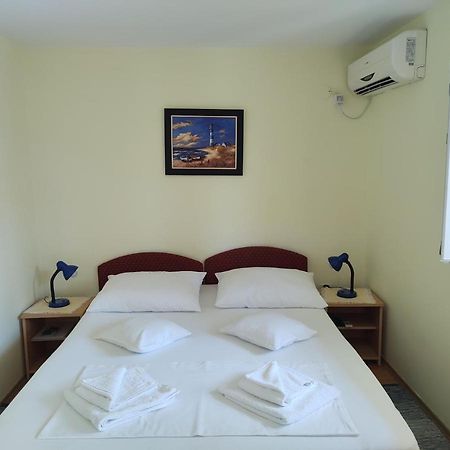 Guesthouse Anna ドゥブロブニク エクステリア 写真
