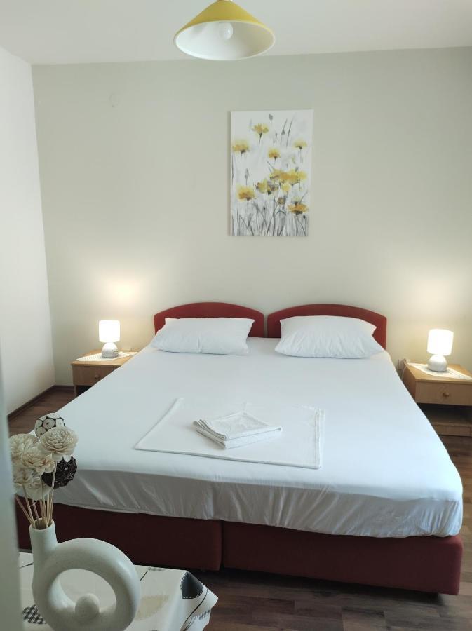Guesthouse Anna ドゥブロブニク エクステリア 写真